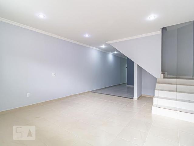 Casa aluguel em Região Geográfica Imediata do Rio de Janeiro, Região Metropolitana do Rio de Janeiro