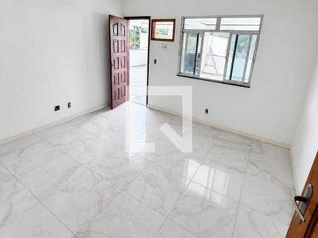 Casa aluguel em Região Geográfica Imediata do Rio de Janeiro, Região Metropolitana do Rio de Janeiro