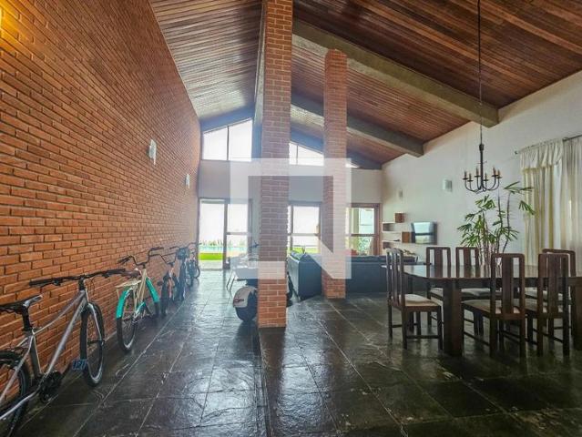Casa aluguel em Região Imediata de Santos, Região Metropolitana da Baixada Santista