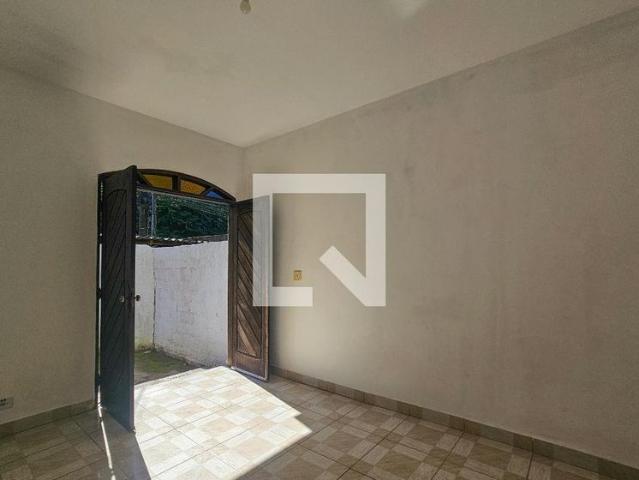 Casa aluguel em Região Imediata de Santos, Região Metropolitana da Baixada Santista