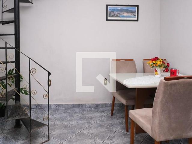 Casa aluguel em Região Geográfica Imediata do Rio de Janeiro, Região Metropolitana do Rio de Janeiro