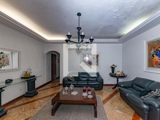 Casa aluguel em Região Geográfica Imediata de Belo Horizonte, Região Metropolitana de Belo Horizonte