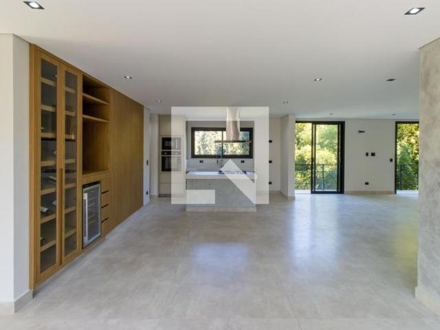 Casa aluguel em Região Imediata de São Paulo, Região Metropolitana de São Paulo