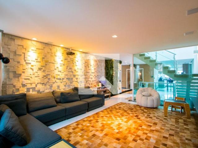 Casa aluguel em Região Imediata de São Paulo, Região Metropolitana de São Paulo