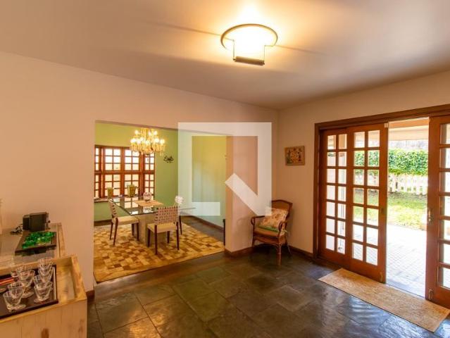 Casa aluguel em Região Imediata de São Paulo, Região Metropolitana de São Paulo
