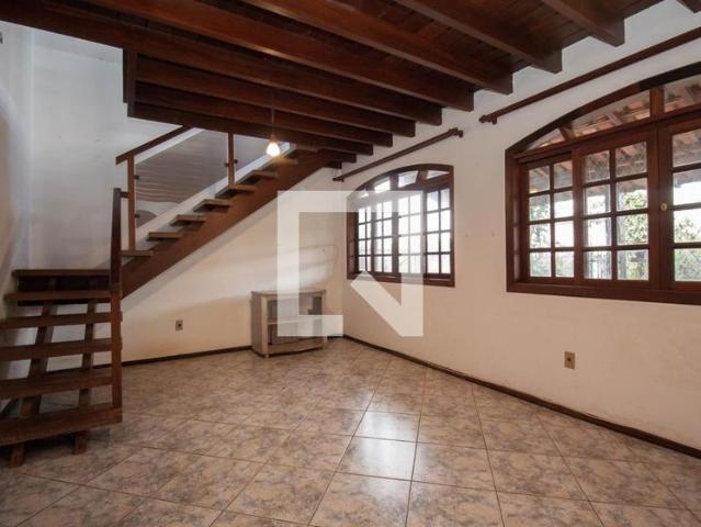 Casa aluguel em Região Geográfica Imediata do Distrito Federal, Região Integrada de Desenvolvimento do Distrito Federal e Entorno