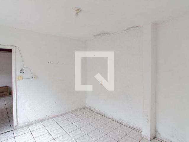 Casa aluguel em Jardim Modelo, São Paulo