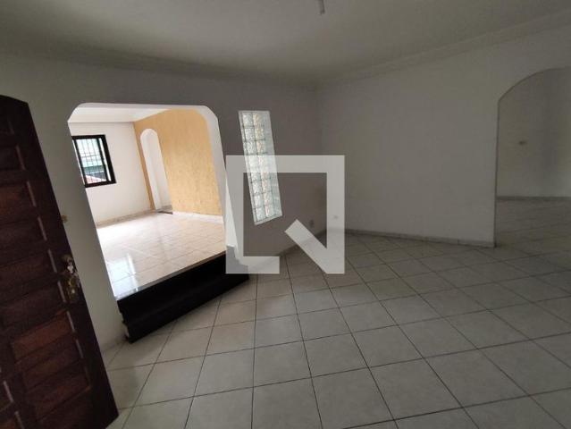 Casa aluguel em Jardim Brasília, São Paulo