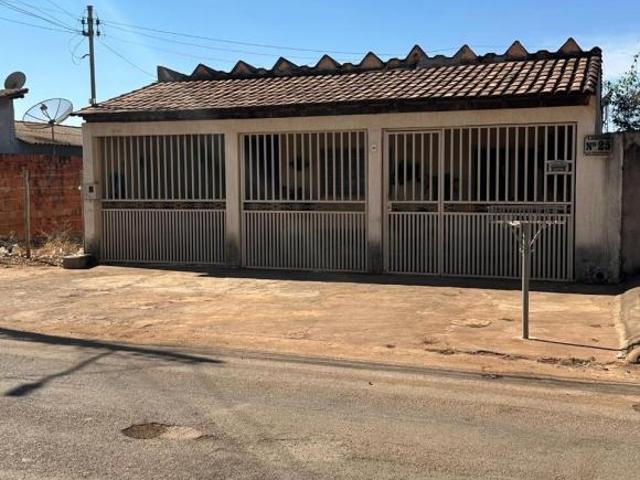 Casa venda em Região Geográfica Imediata de Águas Lindas de Goiás, Região Integrada de Desenvolvimento do Distrito Federal e Entorno