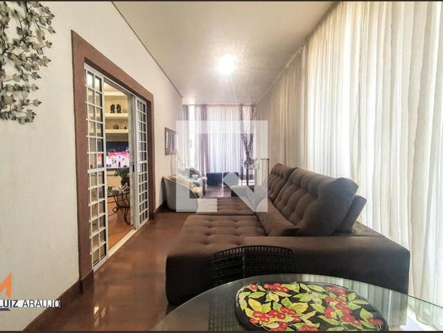 Casa venda em Região Geográfica Imediata de Belo Horizonte, Região Metropolitana de Belo Horizonte