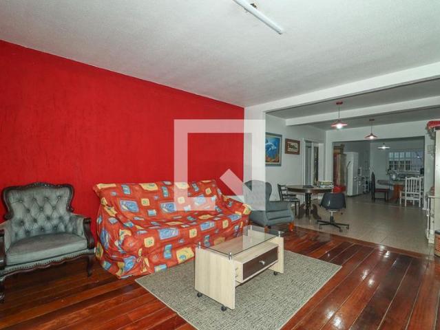 Casa aluguel em Porto Alegre, Jardim Carvalho