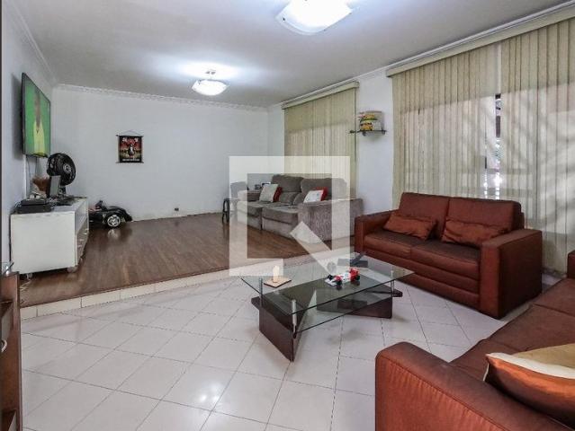 Casa aluguel em Região Imediata de São Paulo, Região Metropolitana de São Paulo