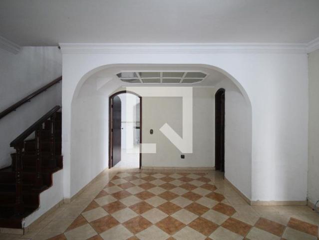 Casa aluguel em Taboão da Serra
