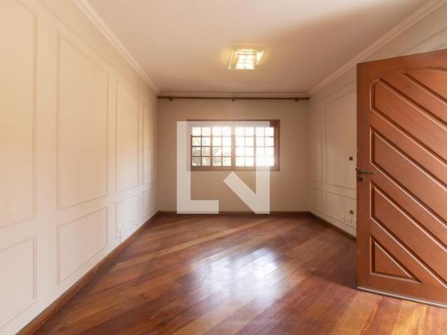 Casa aluguel em Região Imediata de São Paulo, Região Metropolitana de São Paulo