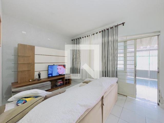 Casa aluguel em Região Imediata de São José dos Campos, Região Metropolitana do Vale do Paraíba e Litoral Norte