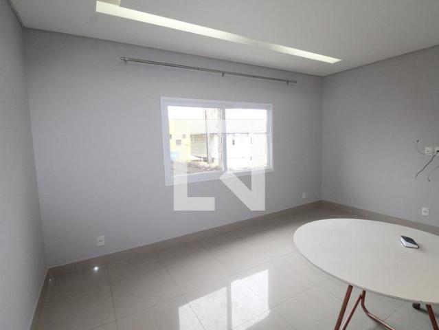 Casa aluguel em Região Imediata de São José dos Campos, Região Metropolitana do Vale do Paraíba e Litoral Norte