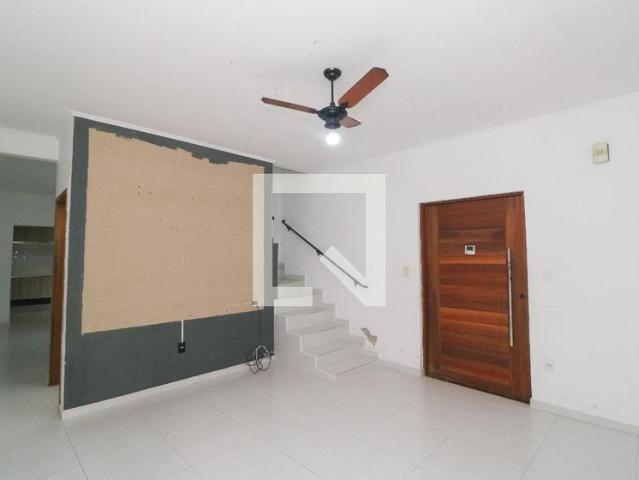 Casa aluguel em Jardim Leonilda, Santo André