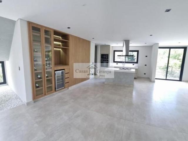 Casa venda em Jardim Paineira, Itaquaquecetuba