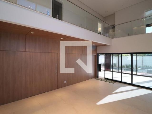 Casa aluguel em Região Geográfica Imediata de Uberlândia, Oliveira Fortes