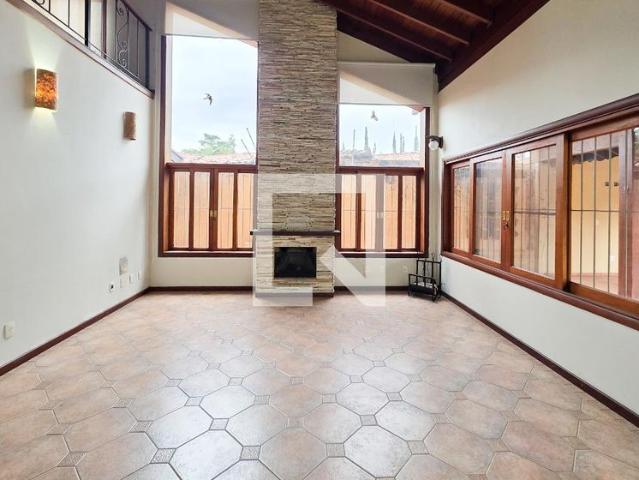 Casa aluguel em Região Imediata de Campinas, Região Metropolitana de Campinas