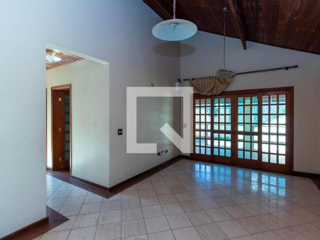 Casa aluguel em Região Imediata de São Paulo, Região Metropolitana de São Paulo