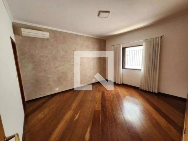 Casa aluguel em Região Imediata de São Paulo, Região Metropolitana de São Paulo