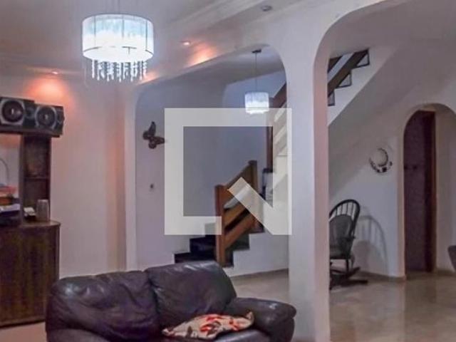 Casa aluguel em Região Imediata de São Paulo, Região Metropolitana de São Paulo