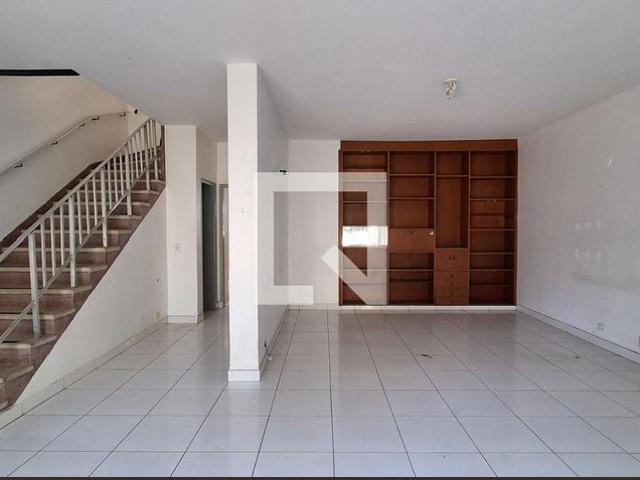 Casa aluguel em Região Imediata de São Paulo, Região Metropolitana de São Paulo
