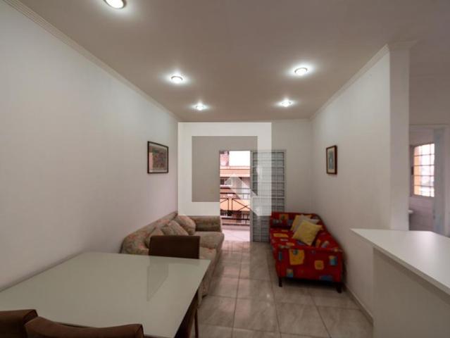 Casa aluguel em Jardim Tupanci, Barueri