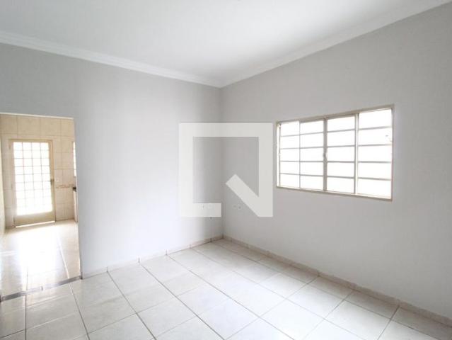 Casa aluguel em Região Geográfica Imediata de Uberlândia, Oliveira Fortes