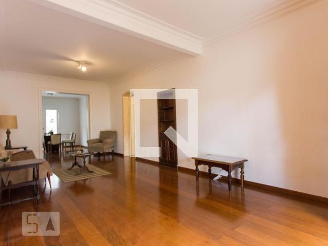 Casa aluguel em Região Imediata de São Paulo, Região Metropolitana de São Paulo