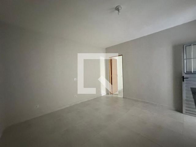Casa aluguel em Jardim Sandra Regina, Carapicuíba