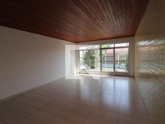 Casa aluguel em Região Geográfica Imediata do Rio de Janeiro, Região Metropolitana do Rio de Janeiro