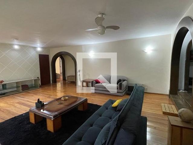 Casa aluguel em Região Geográfica Imediata do Rio de Janeiro, Região Metropolitana do Rio de Janeiro