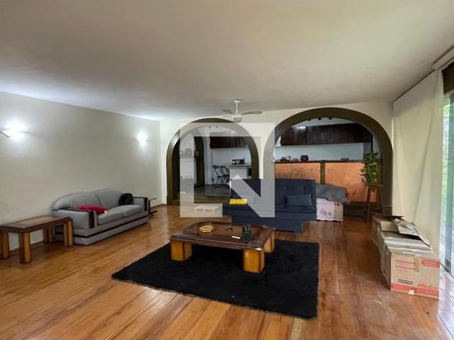 Casa aluguel em Região Geográfica Imediata do Rio de Janeiro, Região Metropolitana do Rio de Janeiro