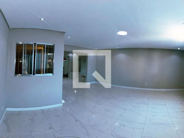 Casa aluguel em Região Imediata de São Paulo, Região Metropolitana de São Paulo