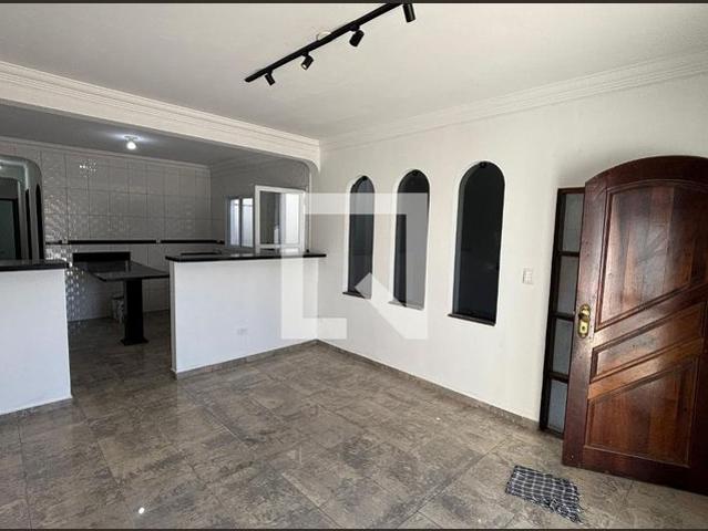 Casa aluguel em Região Imediata de São Paulo, Região Metropolitana de São Paulo