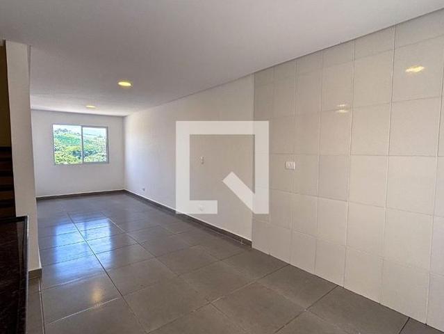 Casa aluguel em Região Imediata de São José dos Campos, Região Metropolitana do Vale do Paraíba e Litoral Norte