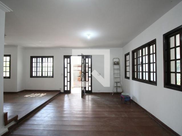 Casa aluguel em Região Imediata de São Paulo, Região Metropolitana de São Paulo