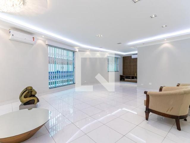Casa aluguel em Região Imediata de São Paulo, Região Metropolitana de São Paulo
