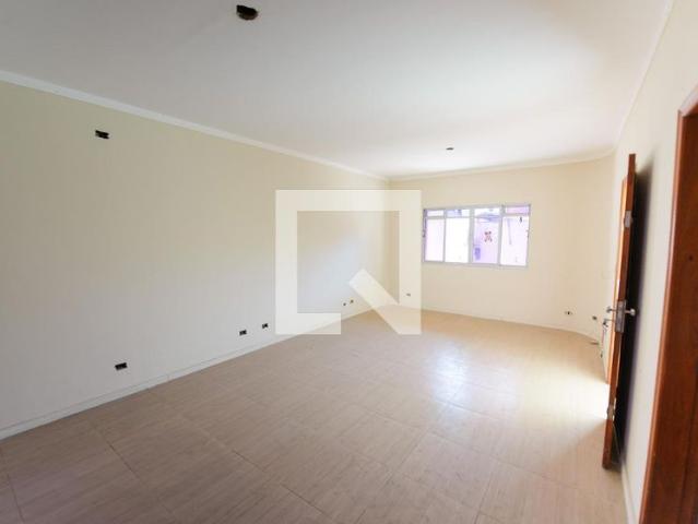 Casa aluguel em Região Imediata de Taubaté-Pindamonhangaba, Região Metropolitana do Vale do Paraíba e Litoral Norte