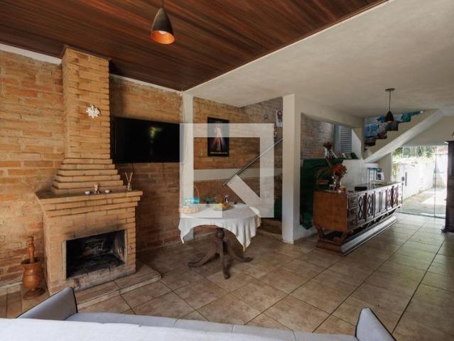 Casa aluguel em Região Imediata de Taubaté-Pindamonhangaba, Região Metropolitana do Vale do Paraíba e Litoral Norte