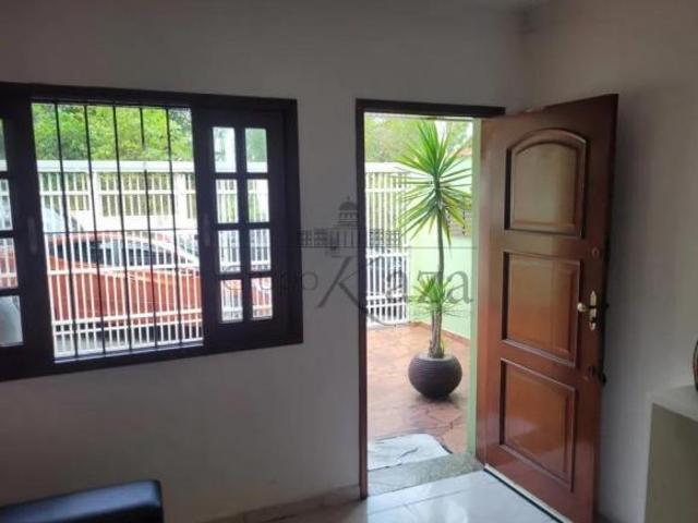 Casa venda em Região Imediata de São José dos Campos, Região Metropolitana do Vale do Paraíba e Litoral Norte