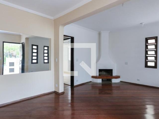 Casa aluguel em Região Imediata de São Paulo, Região Metropolitana de São Paulo
