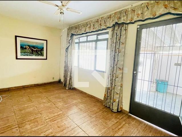 Casa aluguel em Região Imediata de São Paulo, Região Metropolitana de São Paulo
