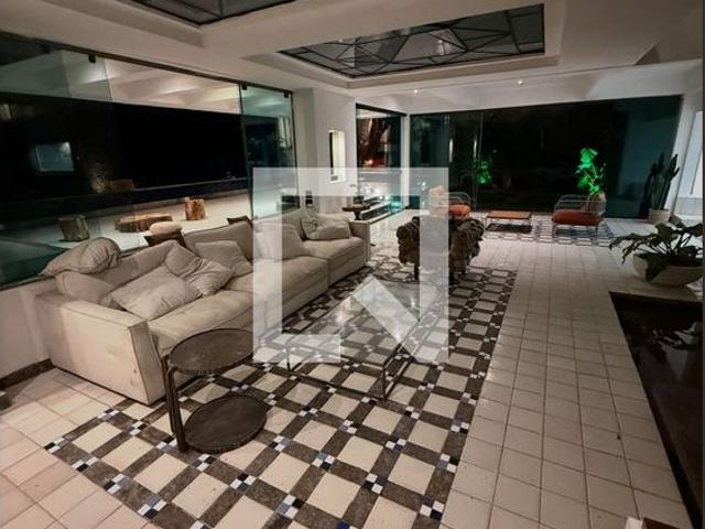 Casa aluguel em Região Geográfica Imediata do Rio de Janeiro, Região Metropolitana do Rio de Janeiro