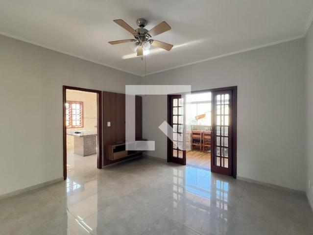 Casa aluguel em Valinhos