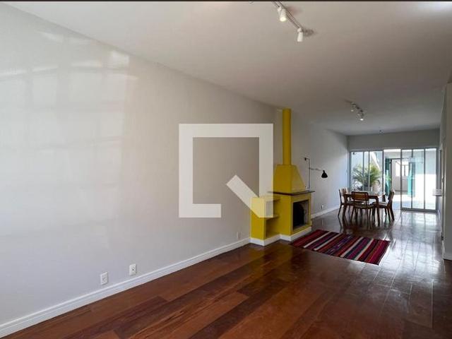 Casa aluguel em Região Imediata de São Paulo, Região Metropolitana de São Paulo
