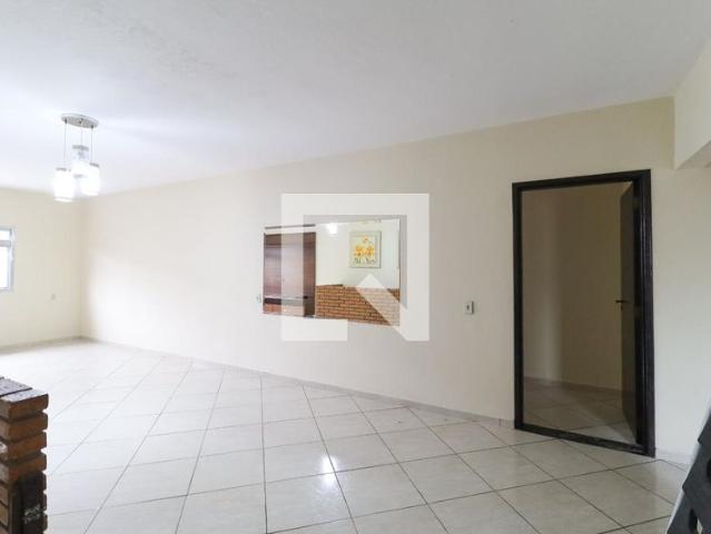 Casa aluguel em Região Imediata de São Paulo, Região Metropolitana de São Paulo