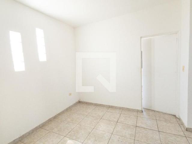 Casa aluguel em Região Imediata de São José dos Campos, Região Metropolitana do Vale do Paraíba e Litoral Norte